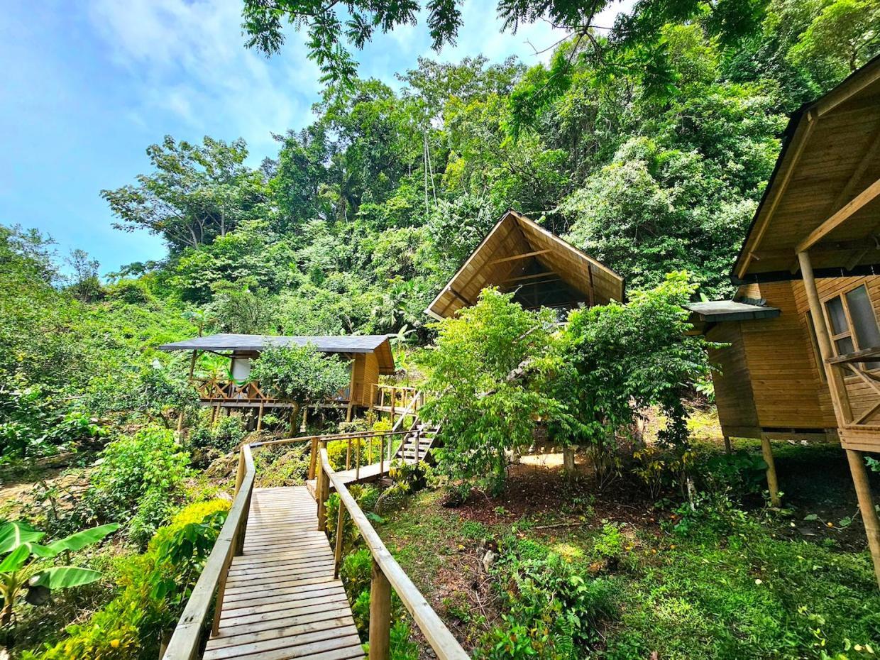 Hotel Piedra Piedra Lodge Нуки Экстерьер фото